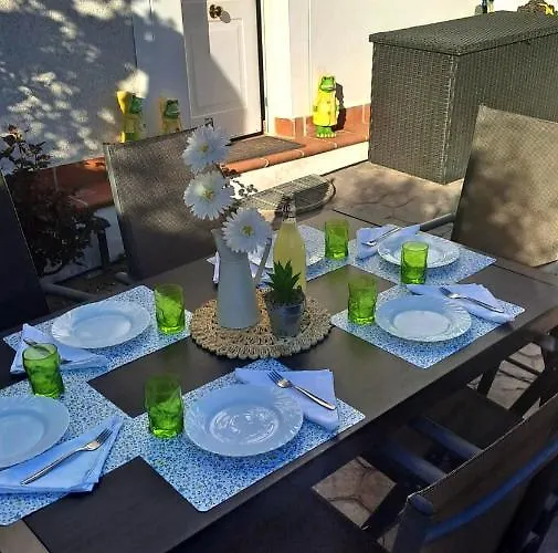 בית נופש El Madrono De La Encantada