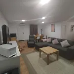 El Madroño De La Encantada *